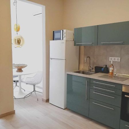Mazi Apartments Chic Badalona Exteriör bild