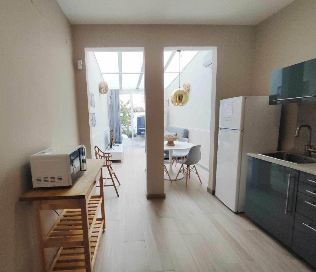 Mazi Apartments Chic Badalona Exteriör bild